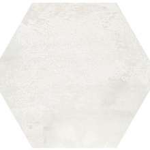 Madelaine White 17.5x17.5