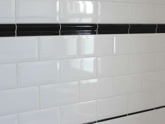 Бордюр Moldura Antigua Negro Brillo 5x20 Dar Ceramics